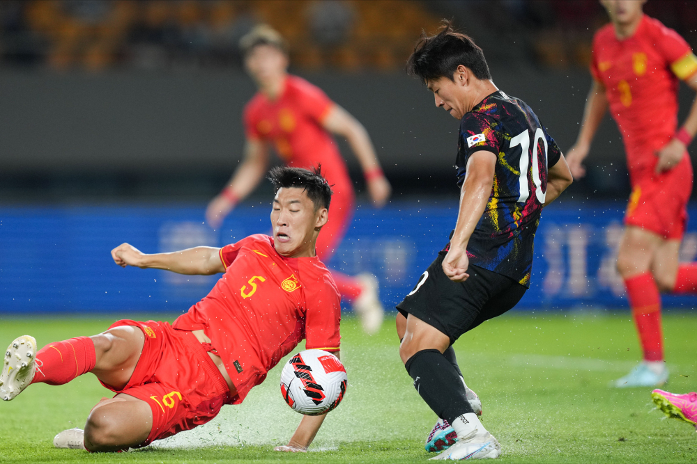 韩国队力克中国队，黄鸭组合带队取胜